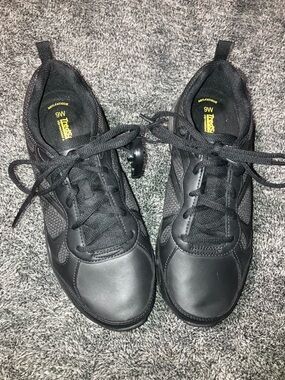 Tredsafe Black Women's Lace-Up Sneakers